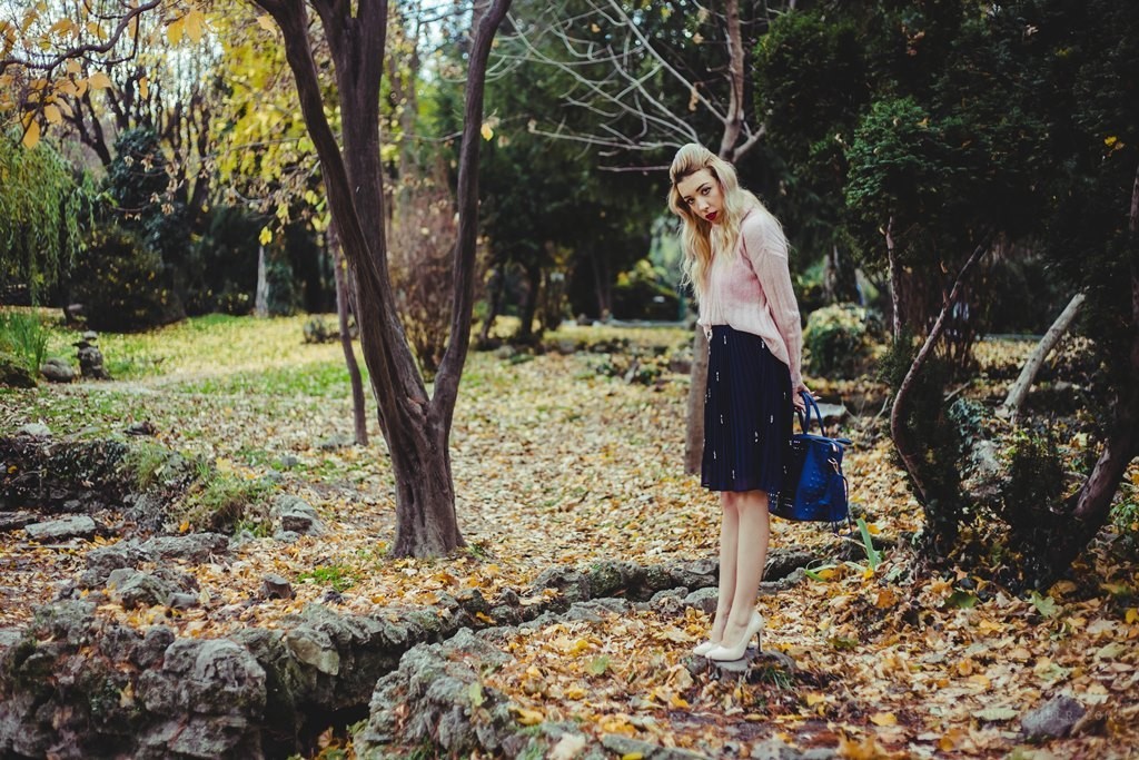 fall fashion shooting monoclu